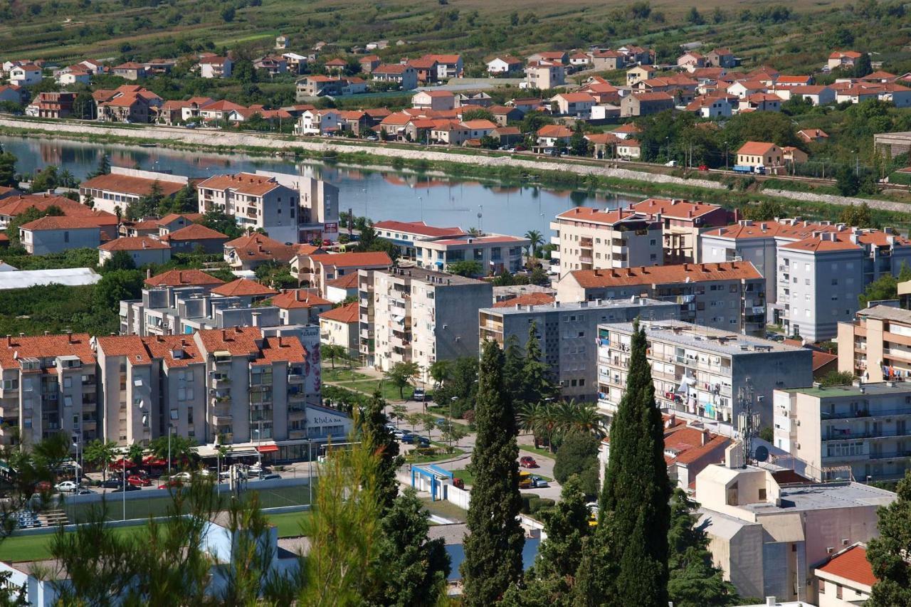 Apartments Mobine Metković Exterior foto